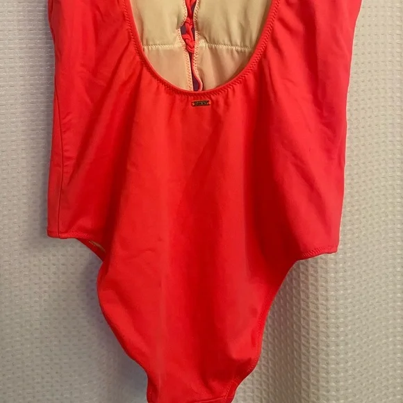 Pink - Picture 2 of 2